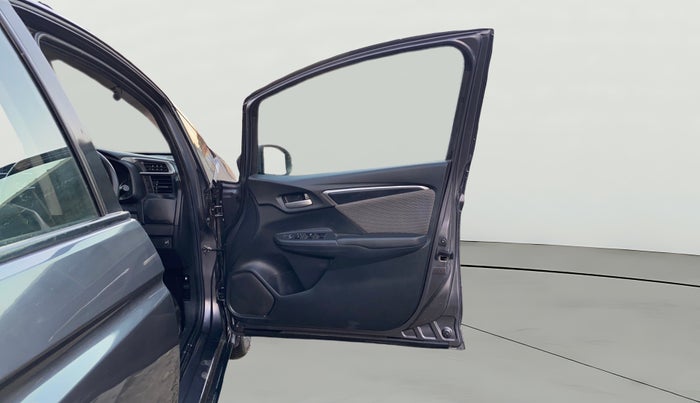 2017 Honda WR-V 1.5L I-DTEC VX MT, Diesel, Manual, 1,01,799 km, RHS Front Door