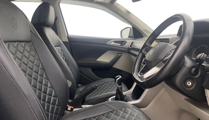 2023 Volkswagen TAIGUN HIGHLINE 1.0 TSI MT, Petrol, Manual, 48,669 km, Right Side Front Door Cabin