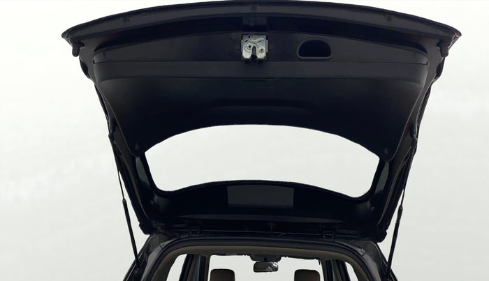 2016 Hyundai Creta SX PLUS AT 1.6 PETROL, Petrol, Automatic, 1,10,653 km, Boot Door Open