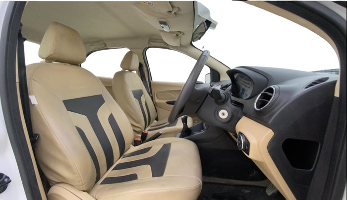 2018 Ford Figo Aspire TITANIUM 1.2 PETROL, CNG, Manual, 44,366 km, Right Side Front Door Cabin