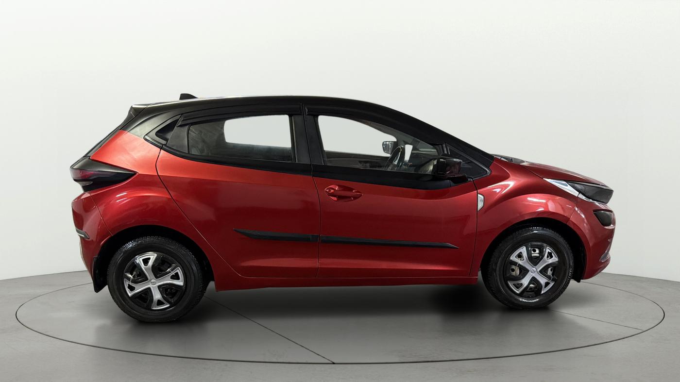 2020 Tata ALTROZ XE PETROL, CNG, Manual, 46,574 km, Right Side View