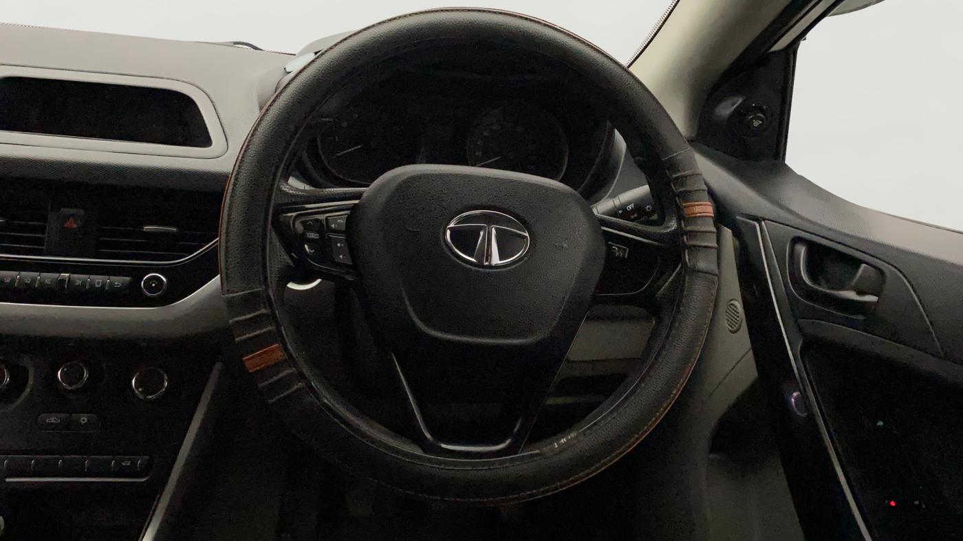 2018 Tata NEXON XM PETROL, Petrol, Manual, 62,090 km, Steering Wheel Close Up