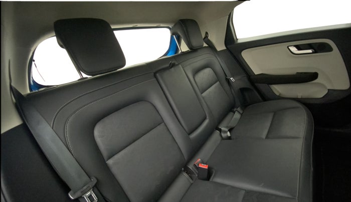 2022 Tata ALTROZ XZ PLUS I-TURBO PETROL, Petrol, Manual, 15,774 km, Right Side Rear Door Cabin