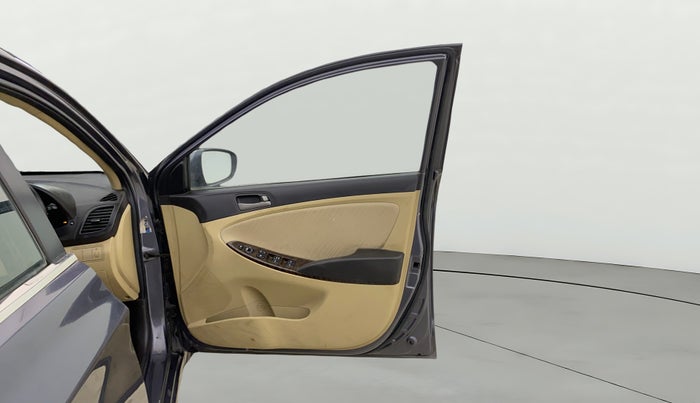 2016 Hyundai Verna 1.6 VTVT SX AT, Petrol, Automatic, 75,781 km, RHS Front Door