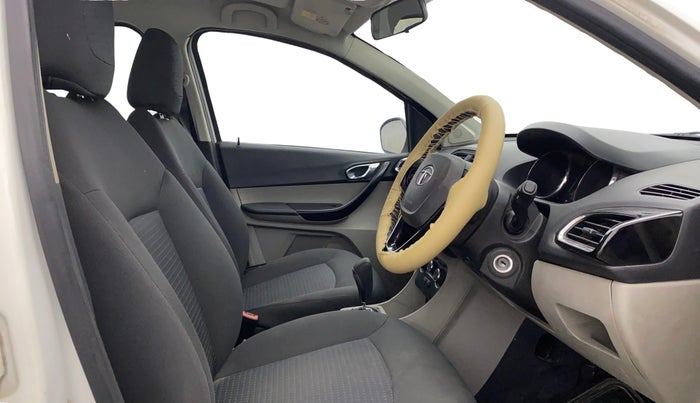 2018 Tata Tiago XZA PETROL, Petrol, Automatic, 33,042 km, Right Side Front Door Cabin