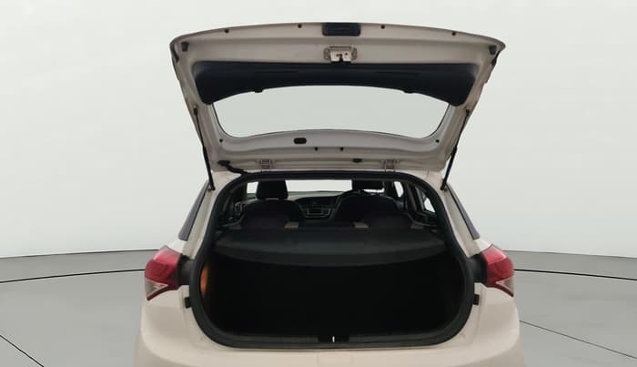 2014 Hyundai Elite i20 SPORTZ 1.2, Petrol, Manual, 63,397 km, Boot Door Open