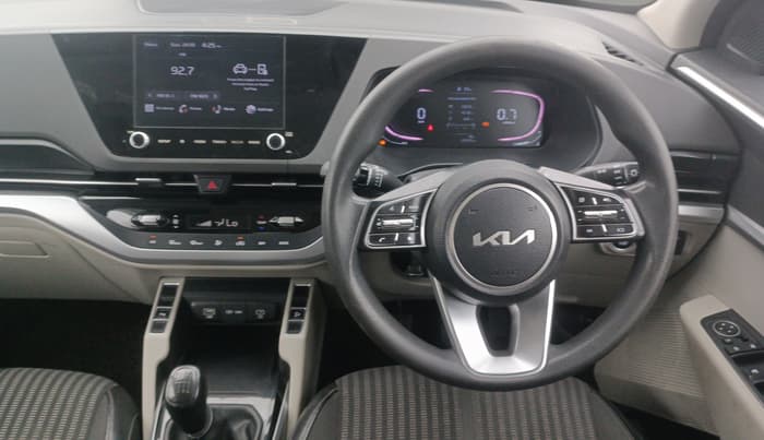 2022 KIA CARENS PRESTIGE PLUS 1.5 DIESEL 7 STR, Diesel, Manual, 1,27,075 km, Steering Wheel Close Up