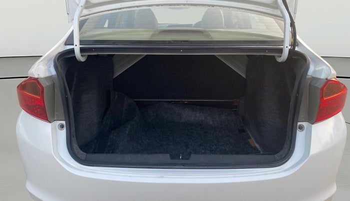 2016 Honda City 1.5L I-VTEC V MT, Petrol, Manual, 32,920 km, Boot Open Zoomed View