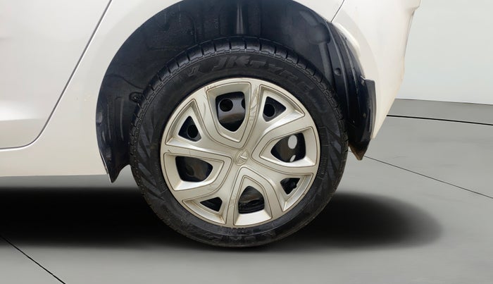 2020 Tata ALTROZ XT PETROL, Petrol, Manual, 68,720 km, Left Rear Wheel