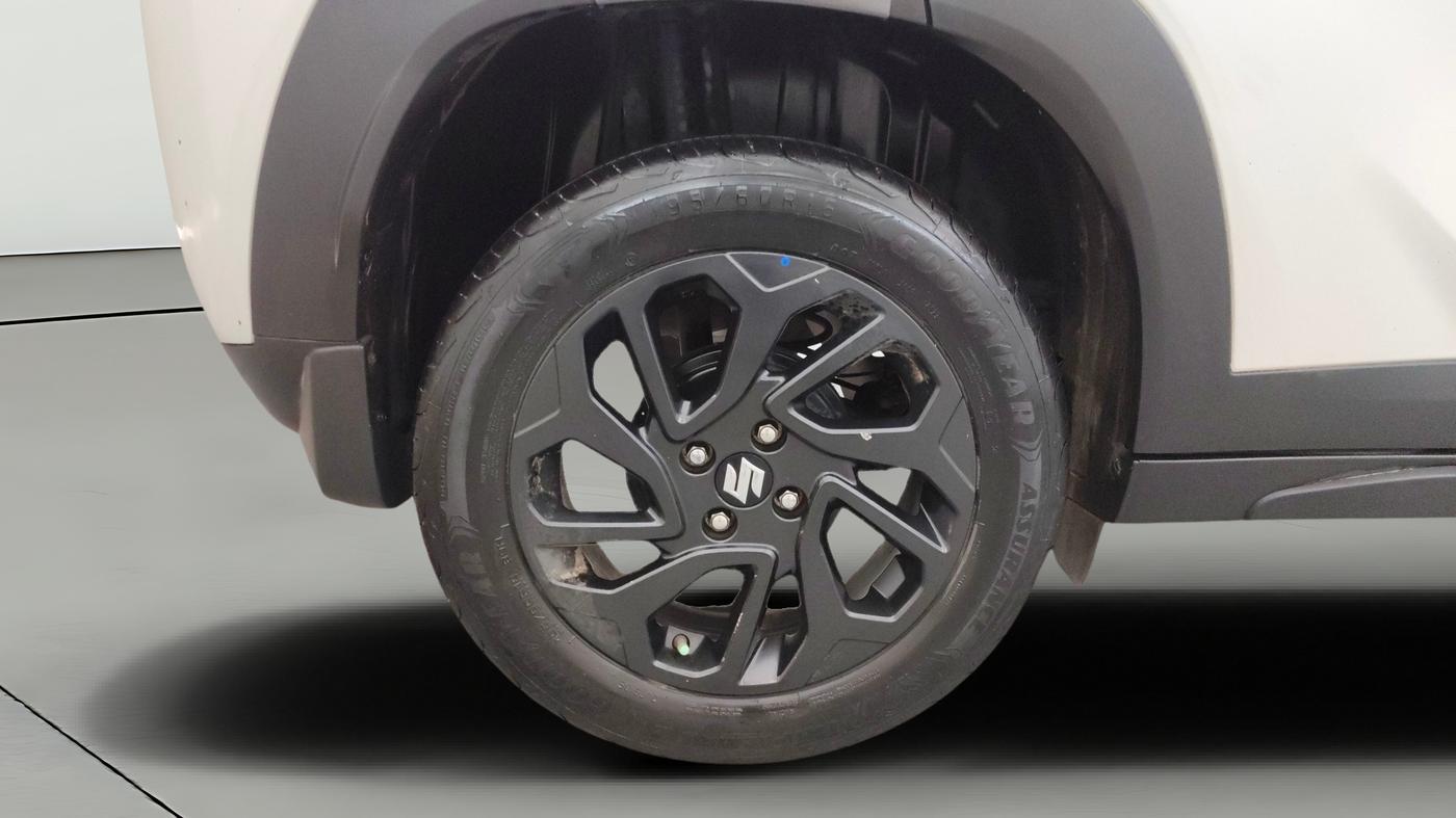 2023 Maruti FRONX DELTA PLUS 1.2L AGS, Petrol, Automatic, 46,348 km, Right Rear Wheel