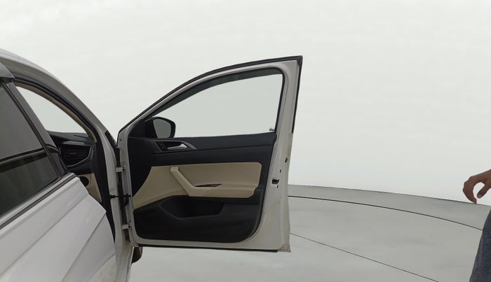 2022 Volkswagen VIRTUS GT PLUS TSI 1.5 EVO DSG, Petrol, Automatic, 80,115 km, RHS Front Door