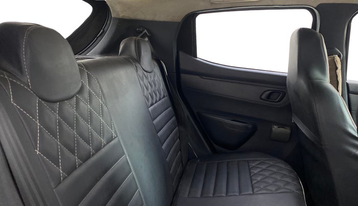 2016 Renault Kwid RXT 0.8, Petrol, Manual, 76,709 km, Right Side Rear Door Cabin