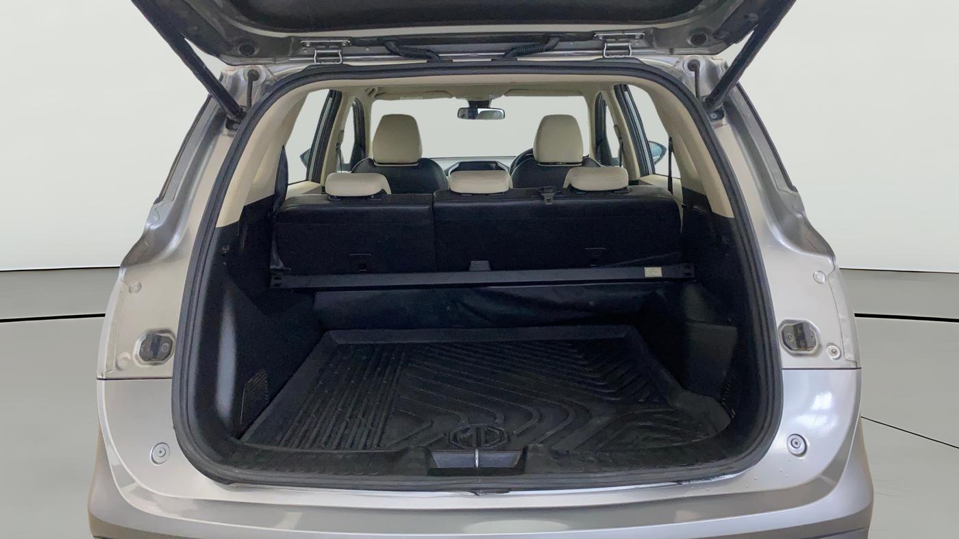 2021 MG HECTOR SHARP HYBRID 1.5 PETROL, Petrol, Manual, 81,270 km, Boot Open Zoomed View