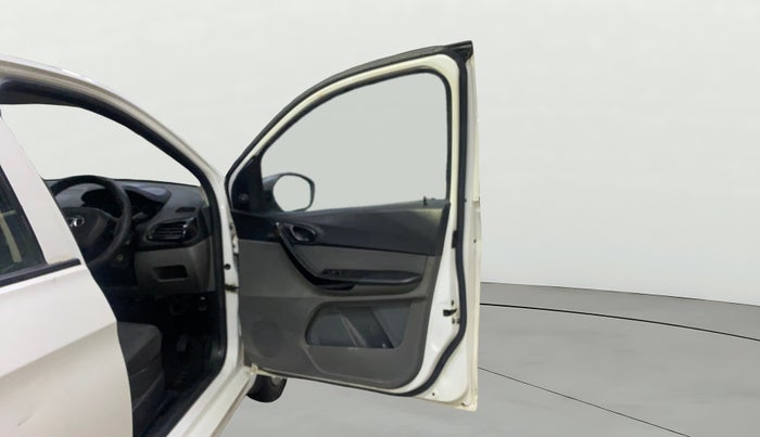 2017 Tata TIGOR XM PETROL, Petrol, Manual, 82,161 km, RHS Front Door
