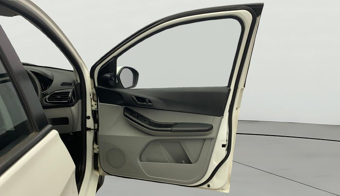 2020 Tata Tiago XZ PETROL, Petrol, Manual, 76,993 km, RHS Front Door
