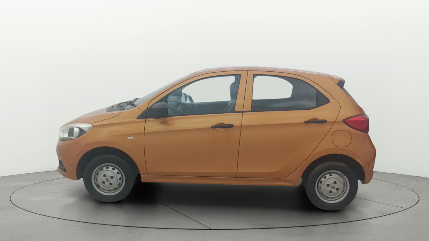 2017 Tata Tiago XM PETROL, Petrol, Manual, 1,07,113 km, Left Side