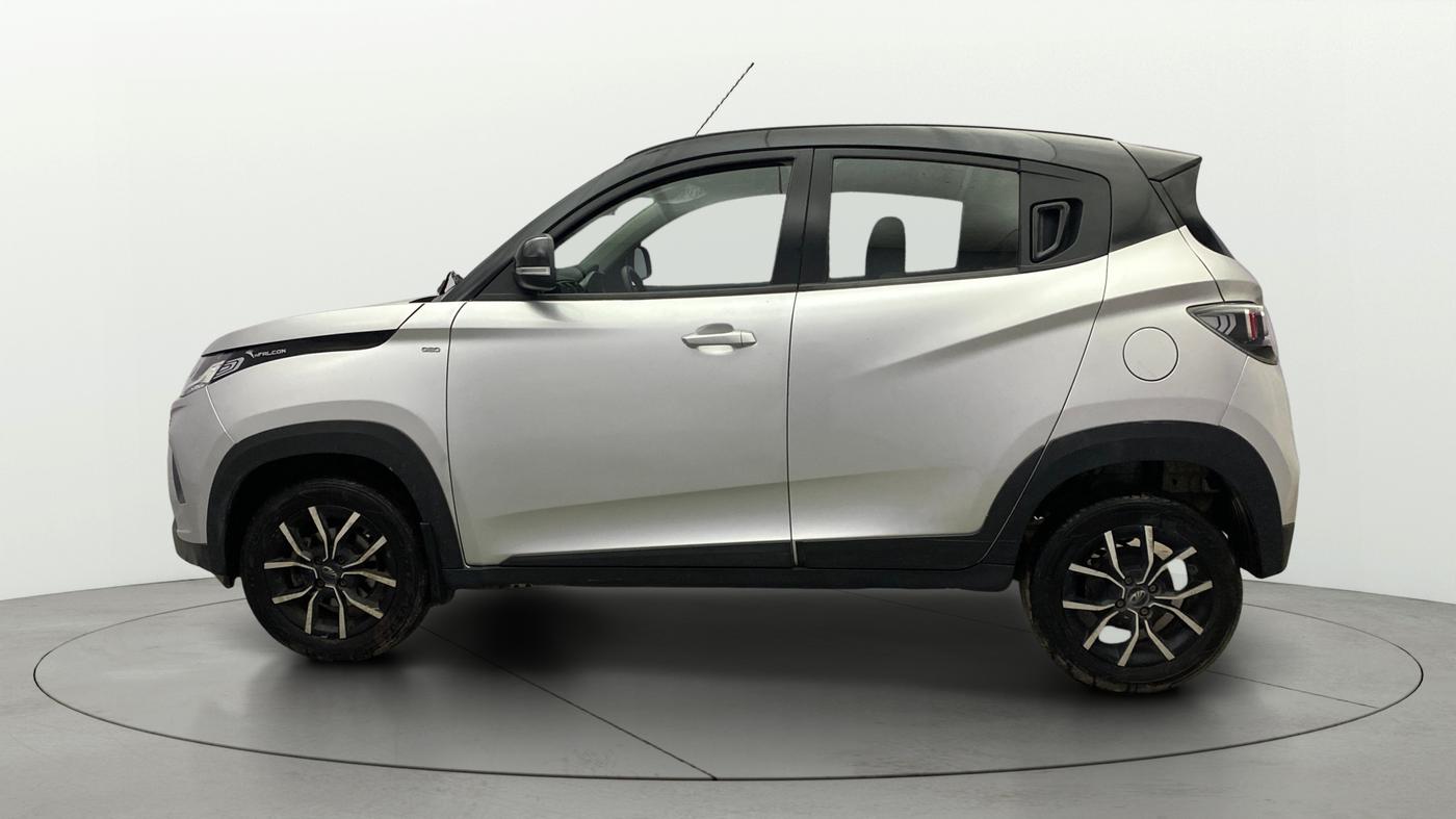 2018 Mahindra KUV 100 NXT K8 P 6 STR DUAL TONE, Petrol, Manual, 23,253 km, Left Side