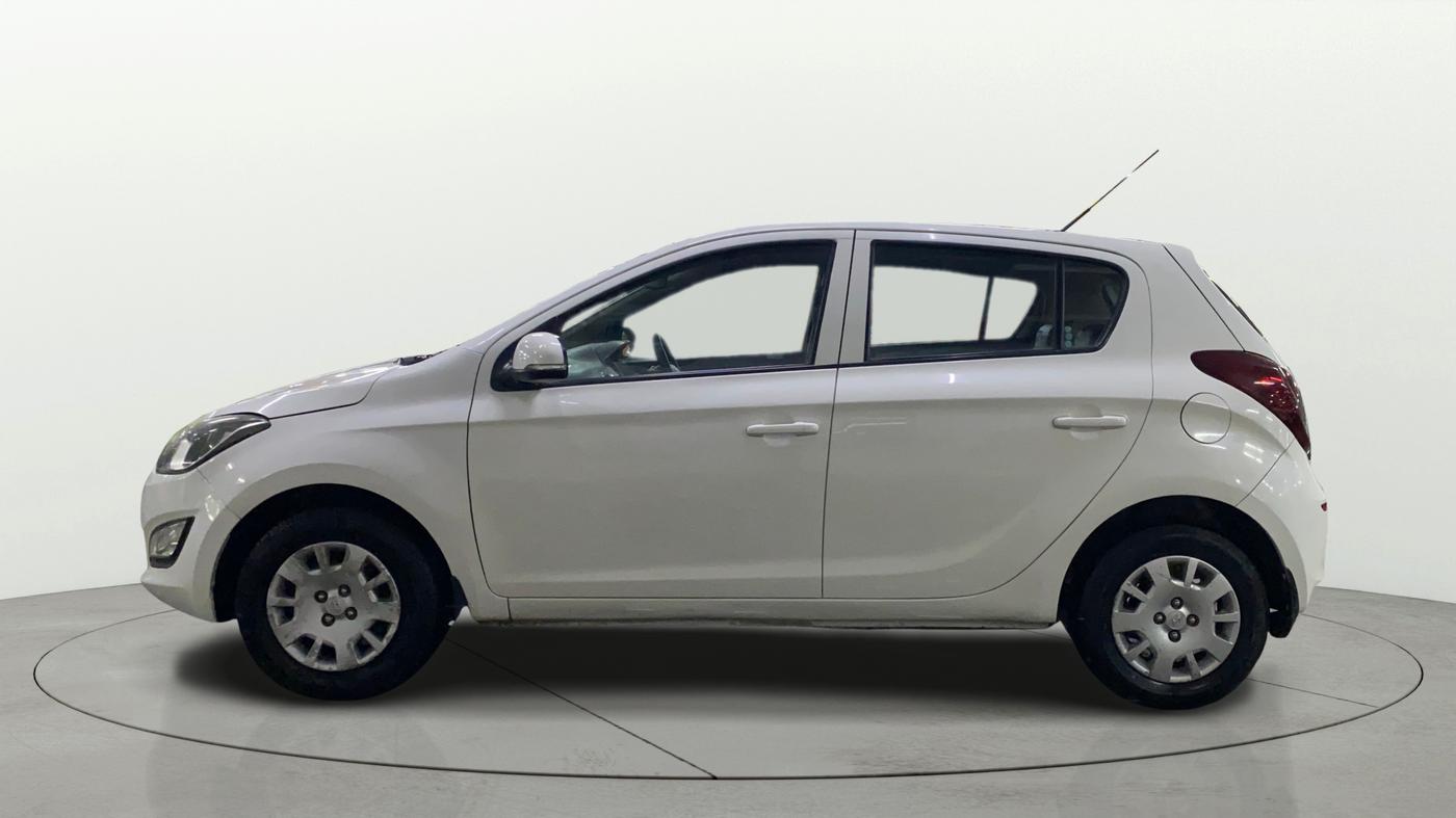 2014 Hyundai Elite i20 MAGNA 1.4 CRDI, Diesel, Manual, 88,426 km, Left Side