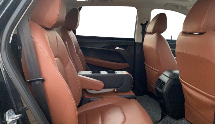 2021 MG HECTOR PLUS SHARP 2.0 DIESEL TURBO MT 6-STR, Diesel, Manual, 51,381 km, Right Side Rear Door Cabin