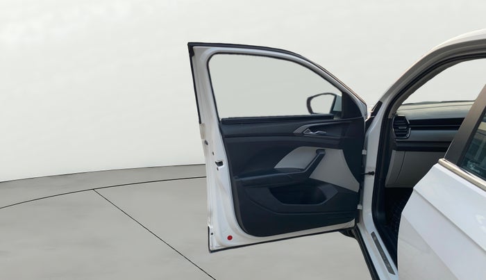 2023 Skoda KUSHAQ AMBITION 1.0L TSI MT, Petrol, Manual, 94,691 km, LHS Front Door