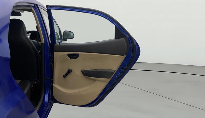 2015 Hyundai Eon MAGNA +, Petrol, Manual, 57,244 km, RHS Rear Door