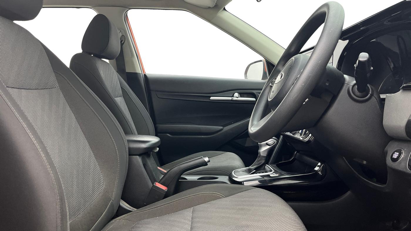 2020 KIA SELTOS HTK PLUS AT 1.5 DIESEL, Diesel, Automatic, 71,042 km, Right Side Front Door Cabin
