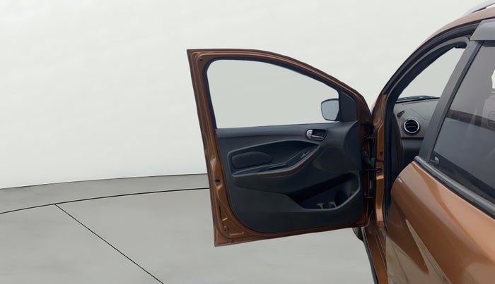 2018 Ford FREESTYLE TITANIUM 1.5 DIESEL, Diesel, Manual, 78,288 km, LHS Front Door