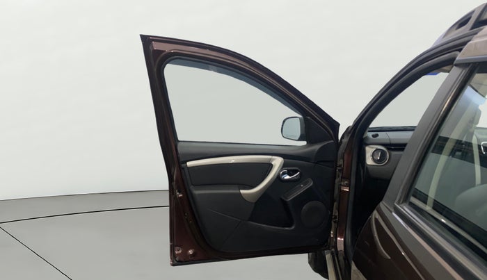 2021 Renault Duster RXZ 1.5 PETROL MT, Petrol, Manual, 51,098 km, LHS Front Door