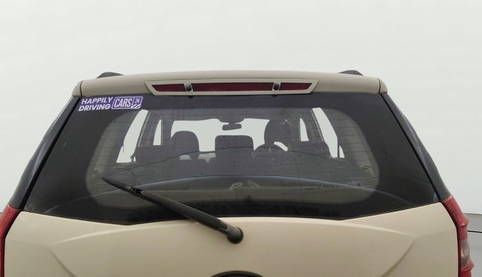2015 Mahindra XUV500 W8, Diesel, Manual, 1,14,318 km, Rear Windshield