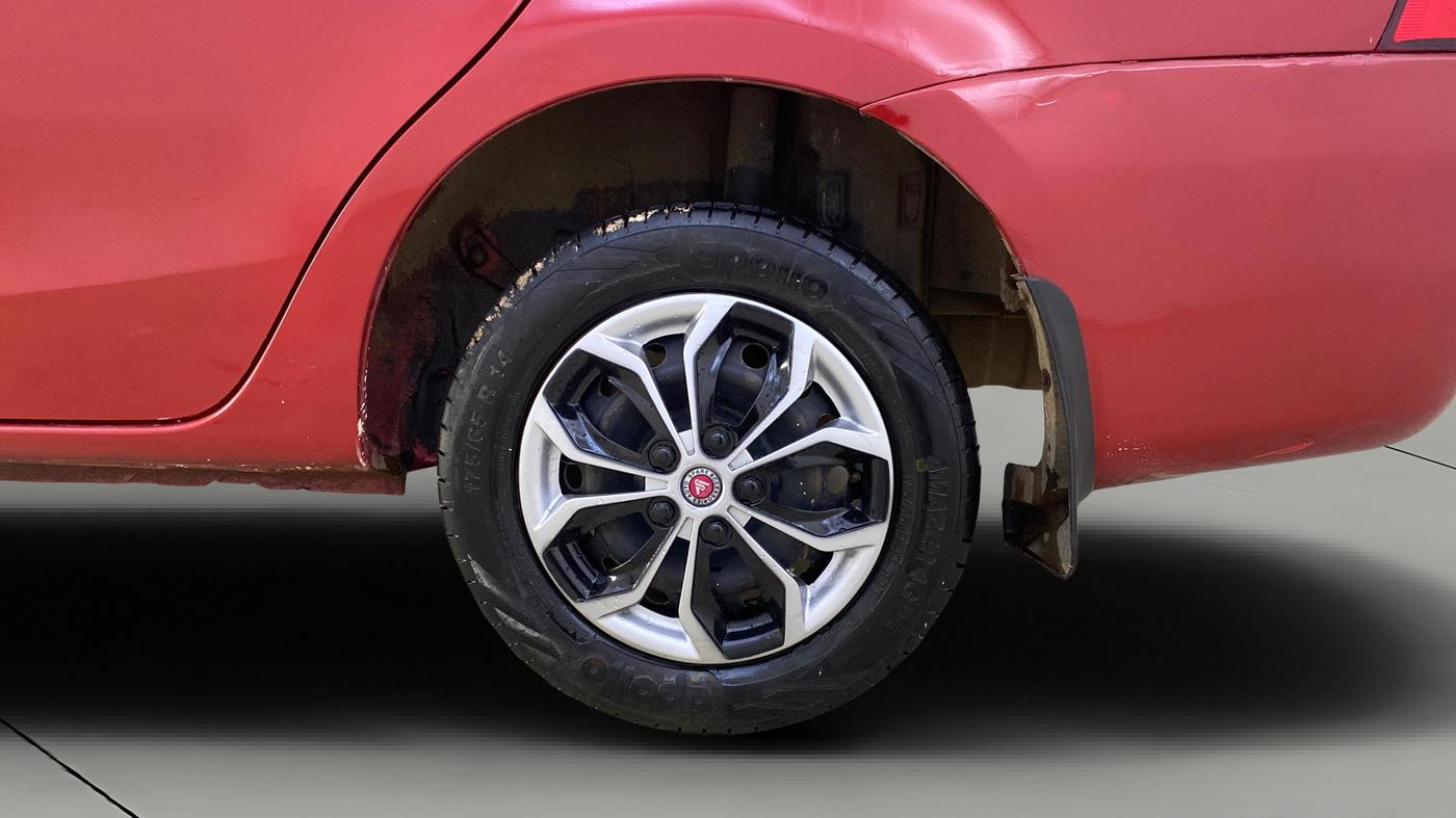 2012 Toyota Etios G, Petrol, Manual, 53,822 km, Left Rear Wheel