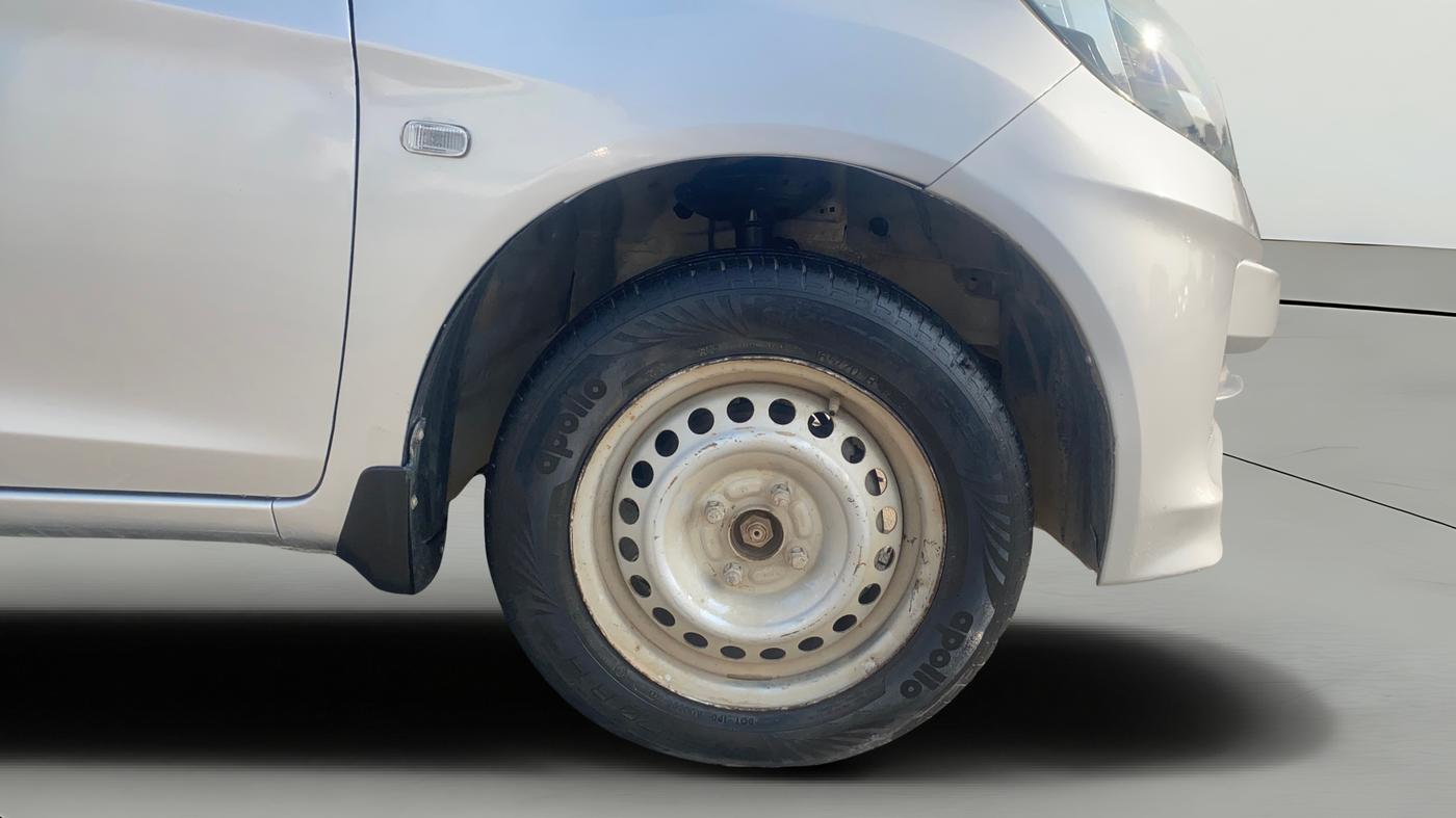 2014 Honda Amaze 1.2L I-VTEC E, CNG, Manual, 63,777 km, Right Front Wheel
