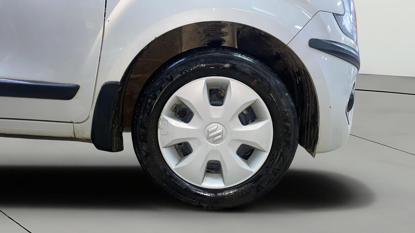2023 Maruti New Wagon-R VXI 1.0, Petrol, Manual, 13,910 km, Right Front Wheel