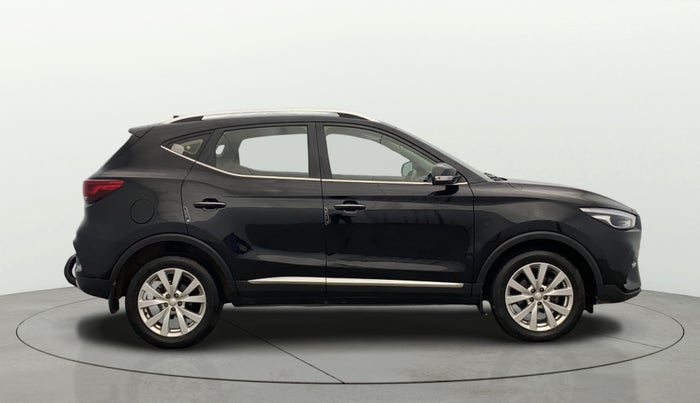 2022 MG ASTOR SUPER EX 1.5 MT, Petrol, Manual, 28,678 km, Right Side View