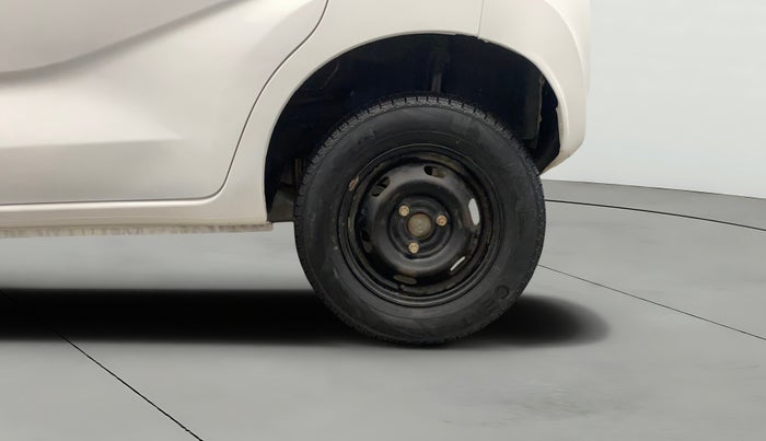 2018 Datsun Redi Go T (O), Petrol, Manual, 33,943 km, Left Rear Wheel