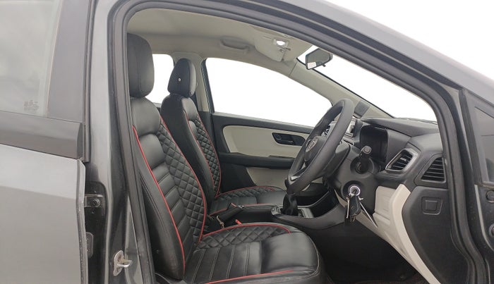 2021 Tata ALTROZ XE PETROL, Petrol, Manual, 33,213 km, Right Side Front Door Cabin