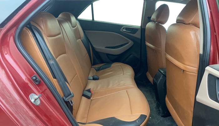 2017 Hyundai Elite i20 ASTA 1.4 CRDI, Diesel, Manual, 1,31,421 km, Right Side Rear Door Cabin