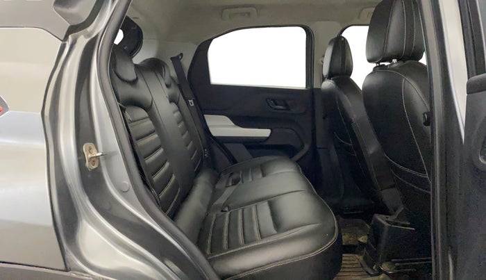 2022 Tata PUNCH ACCOMPLISHED MT, Petrol, Manual, 40,218 km, Right Side Rear Door Cabin