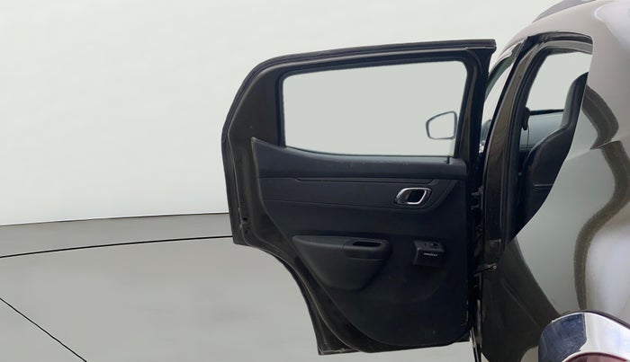 2019 Renault Kwid RXT 1.0 AMT, Petrol, Automatic, 28,491 km, LHS Rear Door