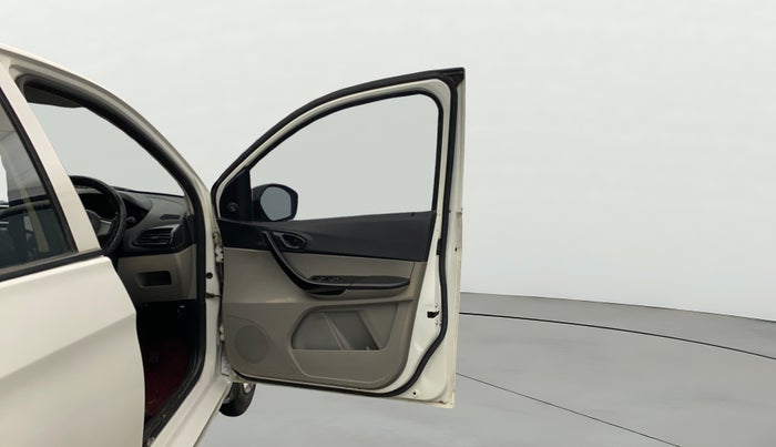 2017 Tata Tiago XM PETROL, Petrol, Manual, 54,944 km, RHS Front Door