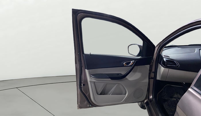 2018 Tata Tiago XZ PETROL, Petrol, Manual, 13,866 km, LHS Front Door