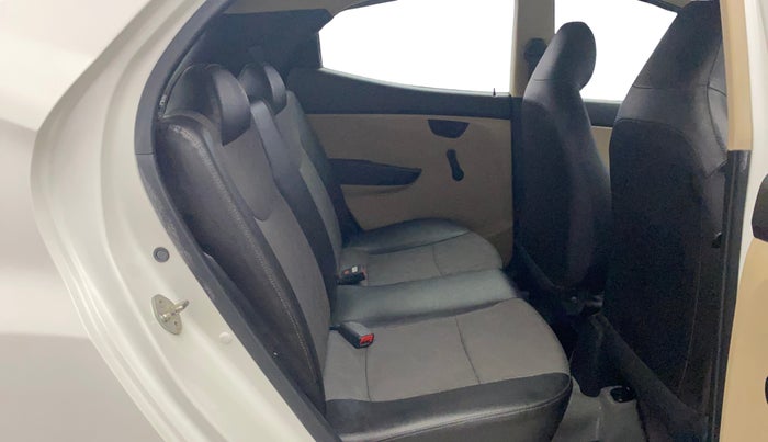 2013 Hyundai Eon ERA +, Petrol, Manual, 21,354 km, Right Side Rear Door Cabin