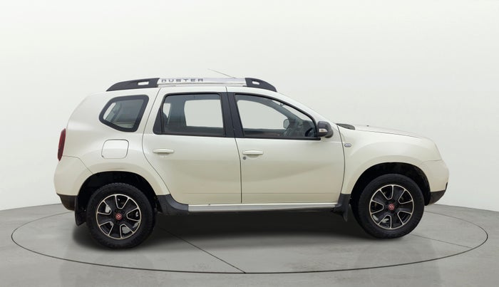 2017 Renault Duster 110 PS RXZ 4X4 MT DIESEL, Diesel, Manual, 48,607 km, Right Side View