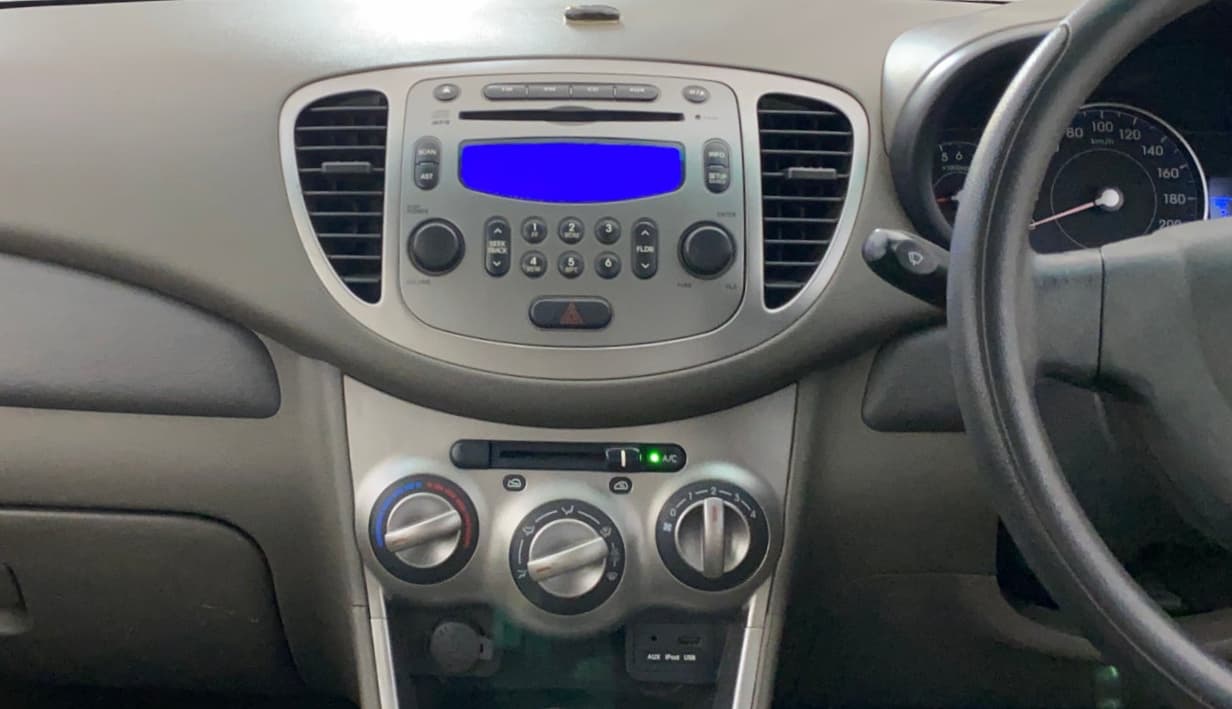 2015 Hyundai i10 SPORTZ 1.1, Petrol, Manual, 31,677 km, Air Conditioner