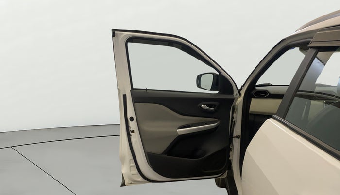 2022 Nissan MAGNITE XV MT, Petrol, Manual, 32,975 km, LHS Front Door