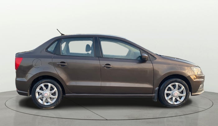 2016 Volkswagen Ameo TRENDLINE 1.2L, CNG, Manual, 1,38,957 km, Right Side View