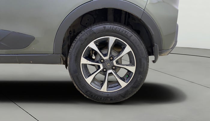 2020 Tata NEXON XZA PLUS (O) PETROL DUAL TONE, Petrol, Automatic, 60,456 km, Left Rear Wheel