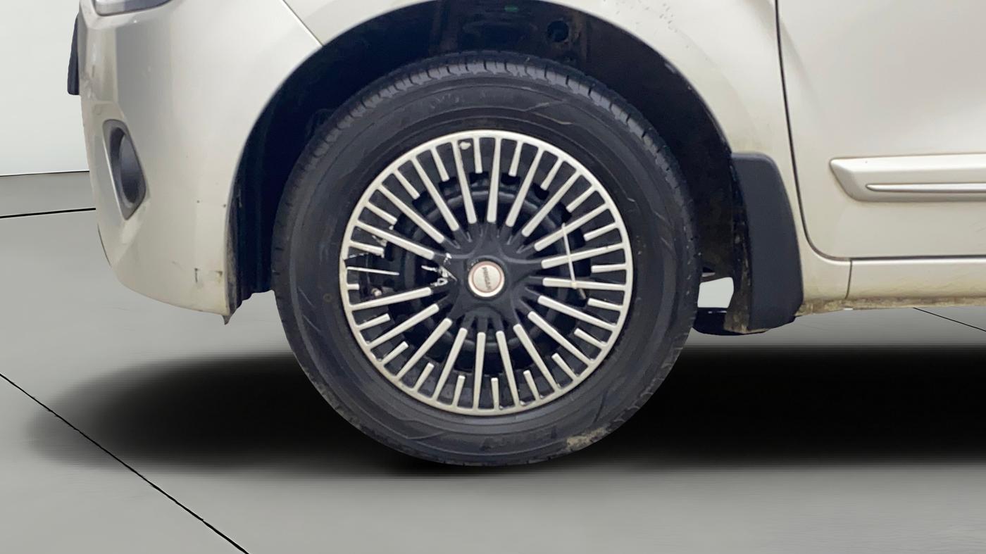 2020 Maruti New Wagon-R VXI (O) 1.2, Petrol, Manual, 30,491 km, Left Front Wheel
