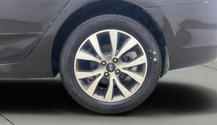 2014 Hyundai Verna FLUIDIC 1.6 CRDI SX OPT, Diesel, Manual, 51,472 km, Left Rear Wheel