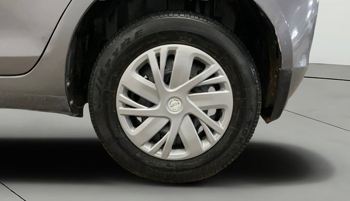 2016 Maruti Swift VXI, Petrol, Manual, 28,387 km, Left Rear Wheel