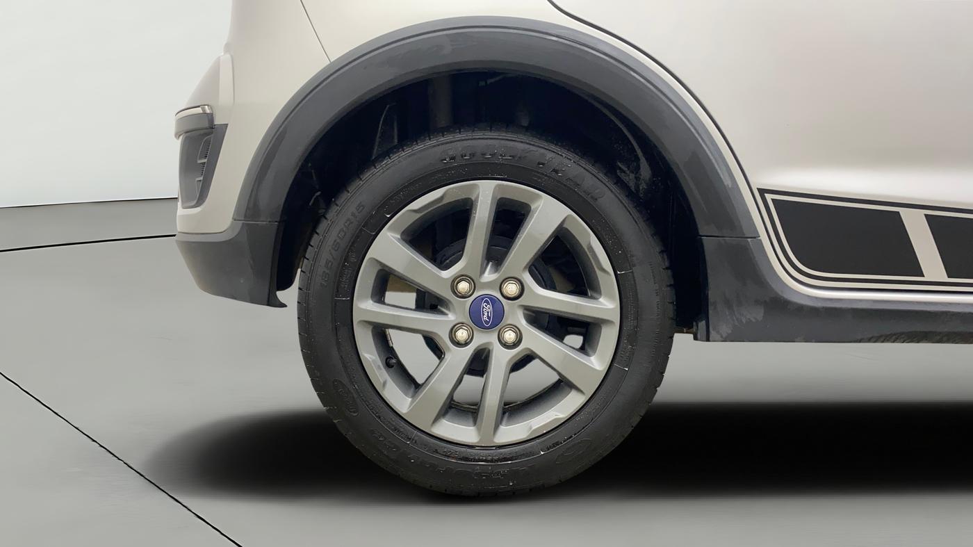 2020 Ford FREESTYLE TITANIUM PLUS 1.2 PETROL, Petrol, Manual, 29,087 km, Right Rear Wheel